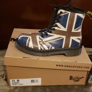 Doc Marten Delaney boot UK flag union jack